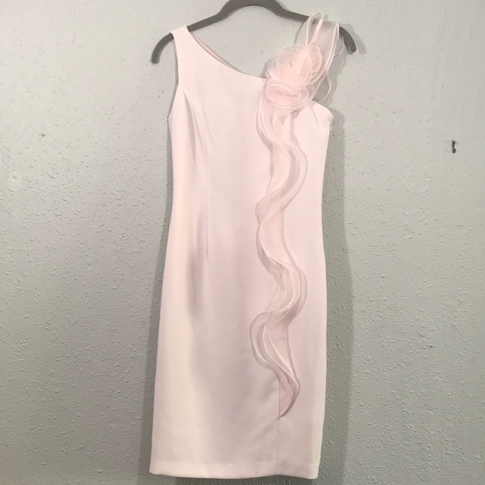 Karl Lagerfeld New Paris Pale Pink Cocktail Dress            size 2